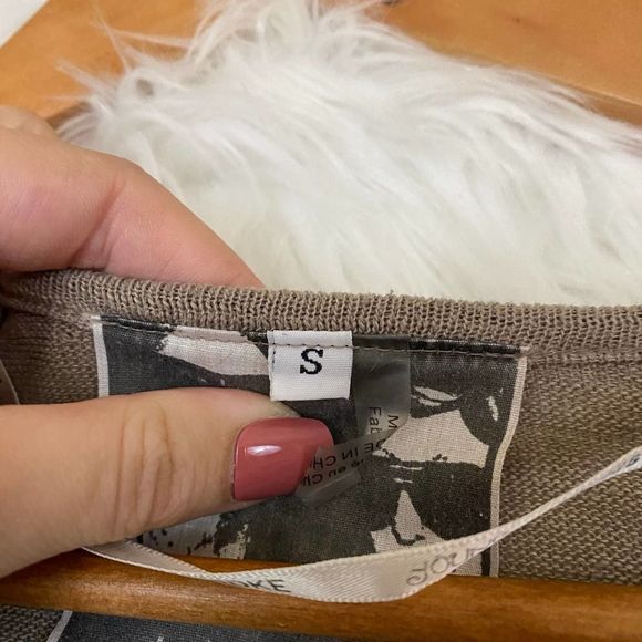 YFP| Dip Dye Ombre Asymmetrical Top Long Sleeve - Picture 4 of 7